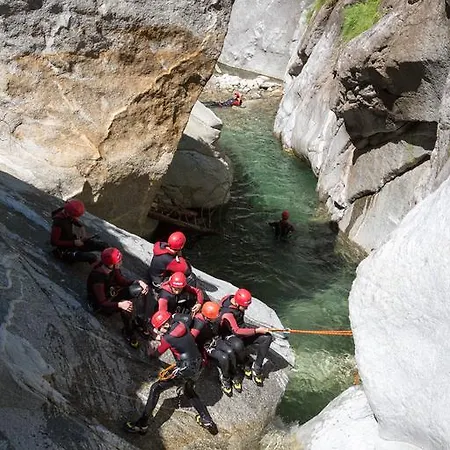 加尼阿姆豪夫酒店